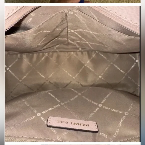 NWT Michael Kors Rayne satchel Elegant blush Pink Handbag w feet. New never used - Picture 6 of 12